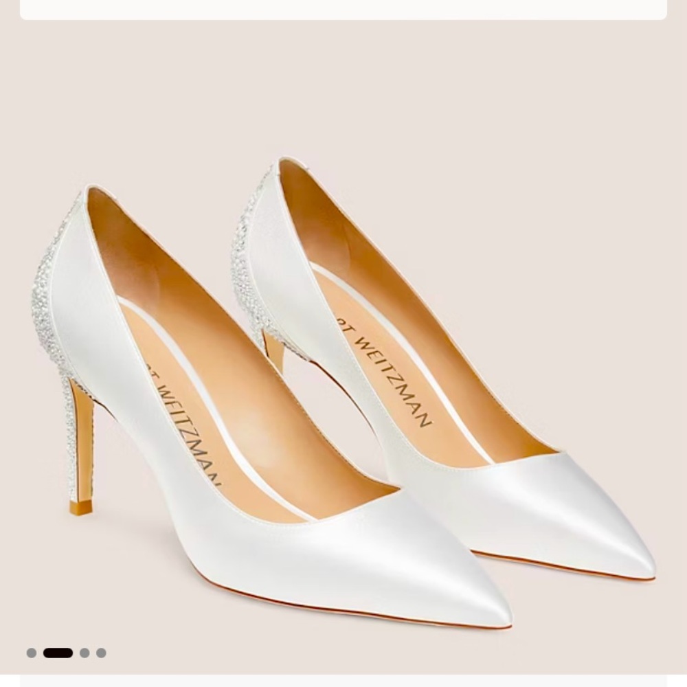 Stuart Weitzman ROYALE PEARL PUMP